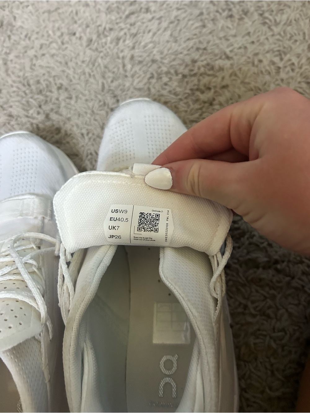 ON Women's Cloud Athletic Shoes in White - Picture 6 of 7